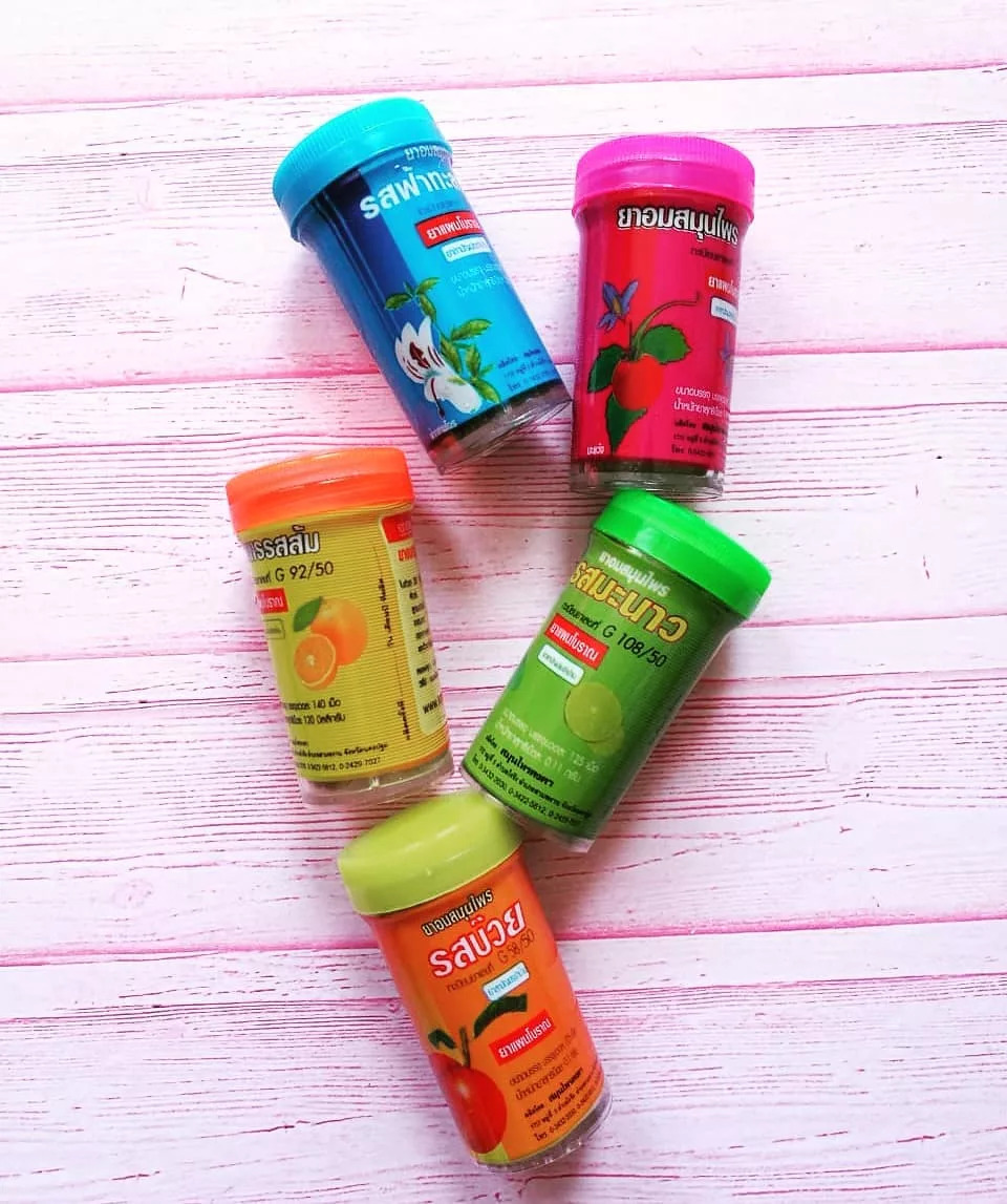 Натуральные травяные шарики от кашля и боли в горле из Таиланда KongkaHerb с Пасленом.