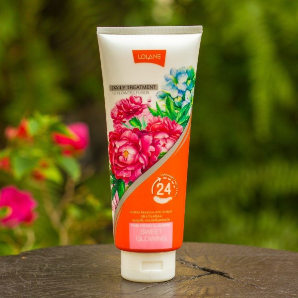 Тайская цветочная маска для волос Розовый пион и жасмин Lolane Daily Treatment Sweet Glowing 300 мл. ТАИЛАНД
